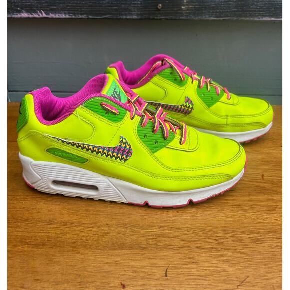 Nike Air Max 90 GS Volt Neon Green Pink Zigzag Swoosh Youth 5.5Y - Picture 3 of 8